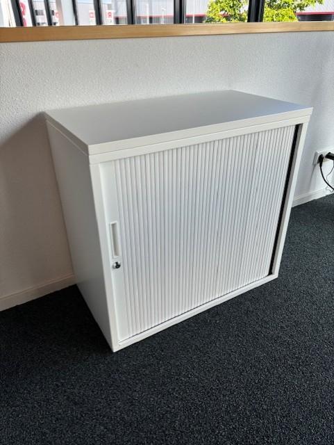 Roldeurkasten Orio 75hx80b wit, zeer nette staat! 6x vr, Huis en Inrichting, Kasten | Roldeurkasten en Archiefkasten, Zo goed als nieuw