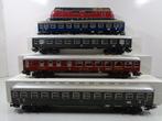 Marklin Diesel loc V200 + 4 D-trein rijtuigen. DB (H0)., Wisselstroom, Ophalen of Verzenden, Märklin, Gebruikt