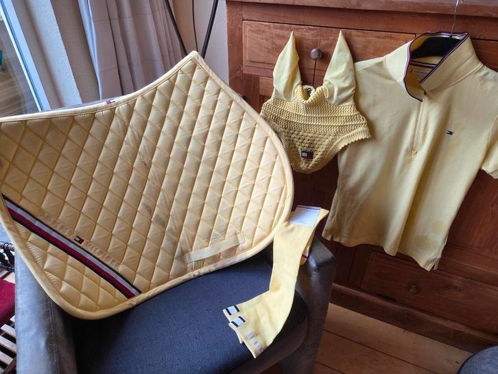 Tommy Hilfinger veelzijdigheisdekje/oornet/shirt/sokken, Dieren en Toebehoren, Paarden en Pony's | Dekens en Dekjes, Zo goed als nieuw