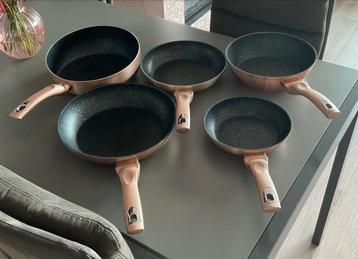 Roségouden Koekenpannenset - 5 delig beschikbaar voor biedingen