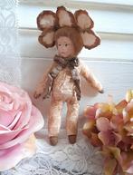 Mooi brocante wattenpopje Bloemen meisje met strik, Ophalen of Verzenden