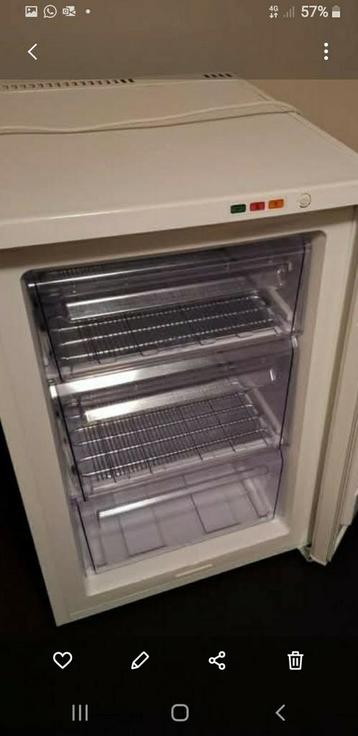 Tafelmodel diepvries Zanussi  beschikbaar voor biedingen