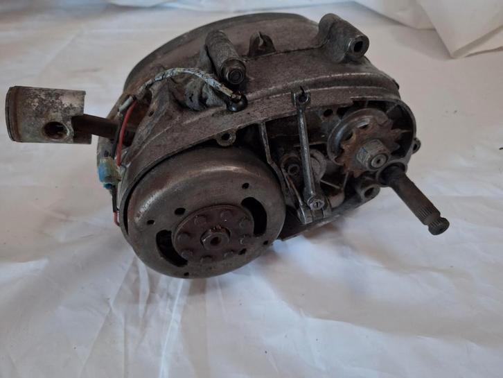 Motorblok Benelli Motobi Moto Guzzi 5 Versnellingen, Fietsen en Brommers, Brommeronderdelen | Oldtimers, Gebruikt, Overige merken
