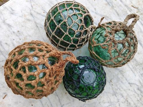 Vintage macramé met 4 glazen bollen, Denemarken, Antiek en Kunst, Curiosa en Brocante, Ophalen of Verzenden
