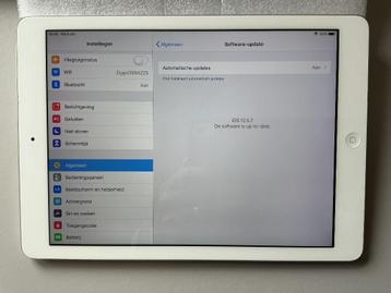  iPad Air (1e generatie)   beschikbaar voor biedingen