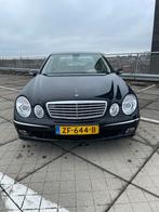 Mercedes-Benz E-Klasse 3.2 E320 Sedan AUT 2004 Blauw, Auto's, Automaat, Achterwielaandrijving, Blauw, Particulier