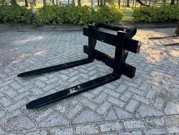 Manitou ongebruikte vorkenborden 4500kg beschikbaar voor biedingen