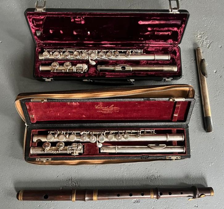 3 oude dwarsfluit zilver en hout + 80x bladmuziek, Muziek en Instrumenten, Blaasinstrumenten | Dwarsfluiten en Piccolo's, Gebruikt