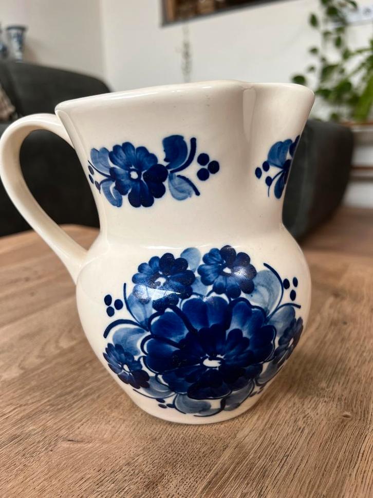 Decoratieve kan uit Polen (Włocławek-fajanstraditie), Huis en Inrichting, Keuken | Servies, Zo goed als nieuw, Overige typen, Overige stijlen