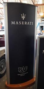 Masserati reclame zuil, Ophalen