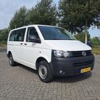 Volkswagen Transporter 2.0  Benzine 2015 Wit 9 zitplaatsen, Auto's, Overige Auto's, Voorwielaandrijving, Stof, Euro 6, 1984 cc
