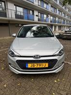 Hyundai i20 1.2 COMFORT 5-DRS 2016 Grijs NAVI|NAP|PD, Auto's, Hyundai, 83 pk, Euro 6, 4 cilinders, Origineel Nederlands