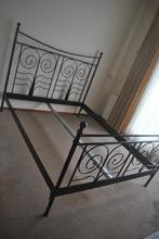 Tweepersoonsbed, Ikea, Bedframe, Metaal, Zwart, Huis en Inrichting, Slaapkamer | Bedden, Ophalen, Gebruikt, Zwart, Romantisch