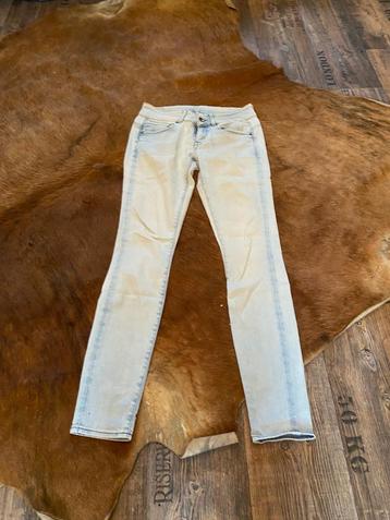 Nette en in goede staat G-star jeans 26/32 beschikbaar voor biedingen