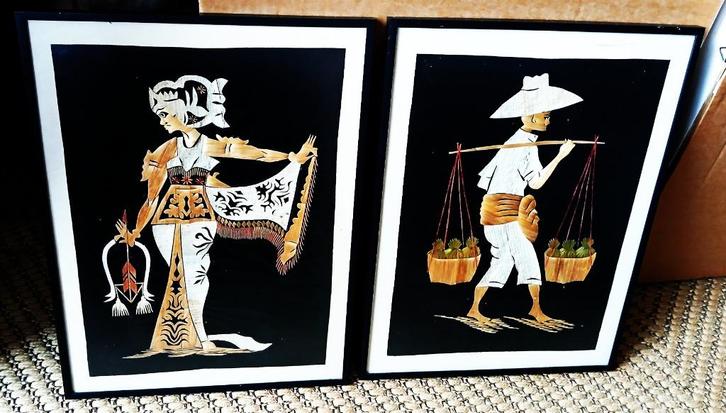 Twee ingelijste bamboe schilderijen Indonesie, Antiek en Kunst, Curiosa en Brocante, Ophalen of Verzenden