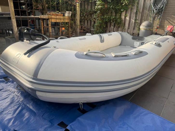Rubberboot Zodiac cadet 3.70 airdeck., Watersport en Boten, Rubberboten, Zo goed als nieuw, Zodiac, Minder dan 70 pk, Benzine