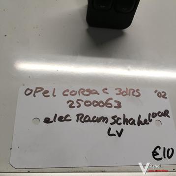 Opel Corsa C 1.2B 3 drs 2002 Wagennr 2500063 Raamschakelaar  beschikbaar voor biedingen