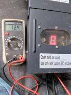Omvormer trafo Transformator | Tuinverlichting 12 V 300watt, Gebruikt, Licht-donker-sensor, Ophalen of Verzenden, 250 watt of meer