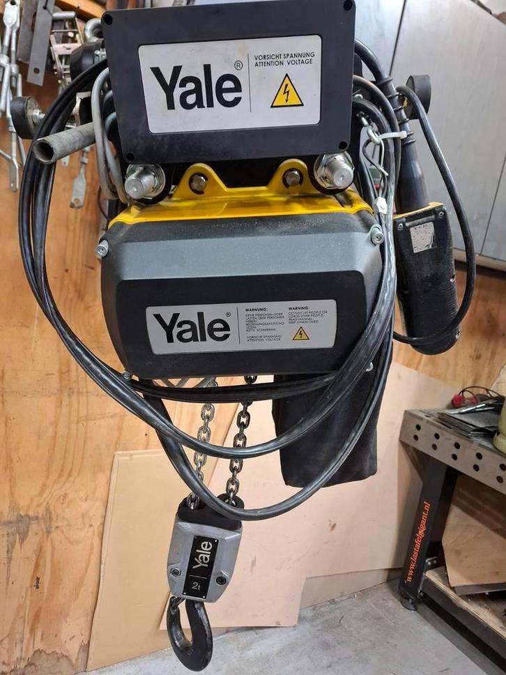 Electrische ketting takel met electrische loopkat 2000 kg, Doe-het-zelf en Verbouw, Lieren en Takels, Zo goed als nieuw, Ophalen of Verzenden