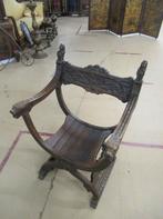 Oer 11679 ANTIEKE eikenhouten Dagobert stoel, Antiek en Kunst, Ophalen