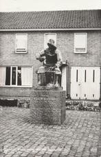 BIERVLIET Monument Willem Beukelsz., Verzamelen, Ansichtkaarten | Nederland, Verzenden, 1960 tot 1980, Ongelopen, Zeeland