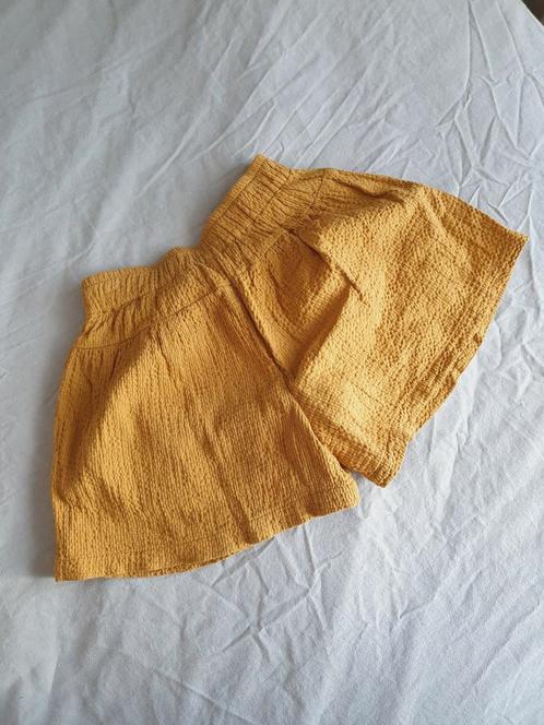 Mousseline short okergeel maat 116 Zara, Kinderen en Baby's, Kinderkleding | Maat 116, Zo goed als nieuw, Meisje, Broek, Ophalen of Verzenden