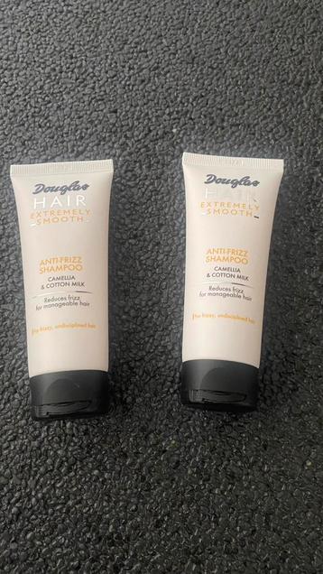 Nieuw. Douglas Hair Extremely Smooth Antifrizz Shampoo beschikbaar voor biedingen