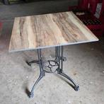 7 tafels met metalen poot, 69x69 cm, Ophalen, Zo goed als nieuw