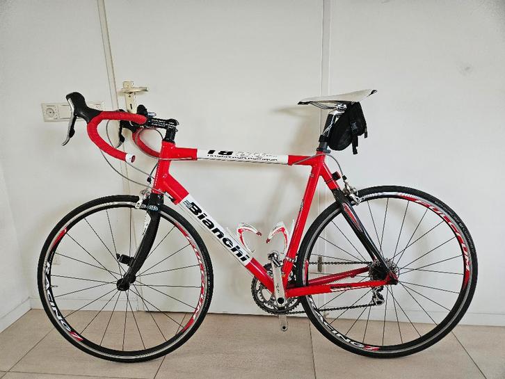 Racefiets Bianchi 1885 rood, Fietsen en Brommers, Fietsen | Heren | Sportfietsen en Toerfietsen, Gebruikt, Overige merken, 15 tot 20 versnellingen