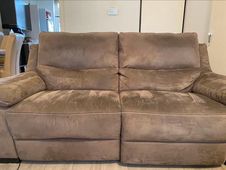 Luxe Relaxbank met Verstelbare Rugleuning met spoed weg!!, Huis en Inrichting, Banken | Bankstellen, Nieuw, Rechte bank, Vierpersoons of meer