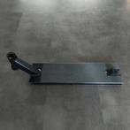 Striker gravis 6 inch deck, Fietsen en Brommers, Steps, Ophalen of Verzenden, Zo goed als nieuw, Gewone step, Striker