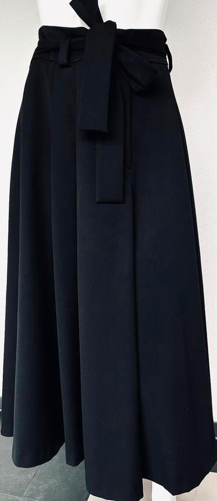 INTREND BY MAX MARA, HOGE TAILLE ROK, 40, (NEW €680)💖💖💖, Kleding | Dames, Rokken, Zo goed als nieuw, Maat 38/40 (M), Zwart