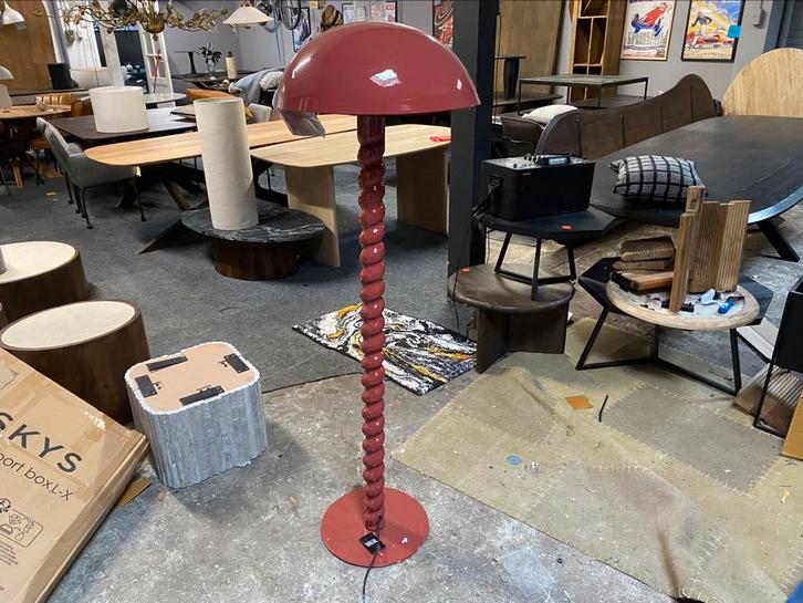 Lamp coral  red 160cm bkeus hoge korting, Huis en Inrichting, Lampen | Vloerlampen, Nieuw, 150 tot 200 cm, Metaal, Ophalen