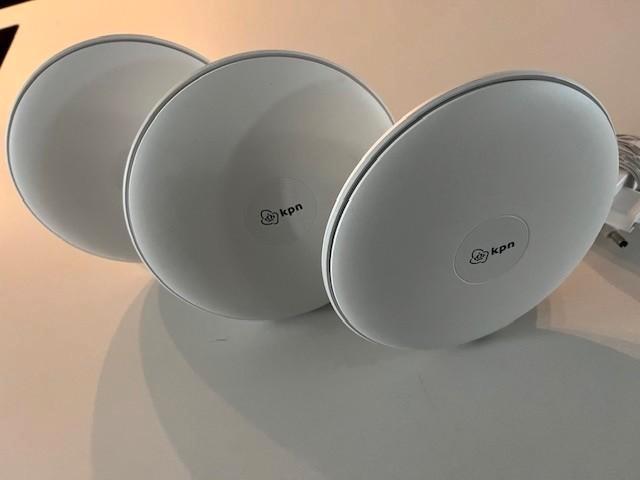 Wifi versterker KPN superwifi punt (3 stuks), Computers en Software, WiFi-versterkers, Zo goed als nieuw, Ophalen