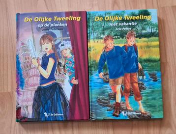 2 Olijke Tweeling Boeken - Jodie & Arja Peters beschikbaar voor biedingen