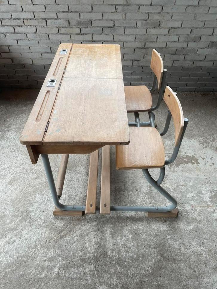 Antieke dubbele schoolbank / Mesbank Wijchen, Antiek en Kunst, Antiek | Meubels | Stoelen en Banken, Ophalen