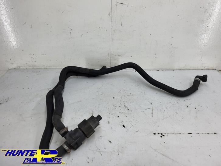 Extra waterpomp Volvo XC90 I ('02->) 30745338-001, Auto-onderdelen, Motor en Toebehoren, Volvo, Gebruikt, Ophalen of Verzenden