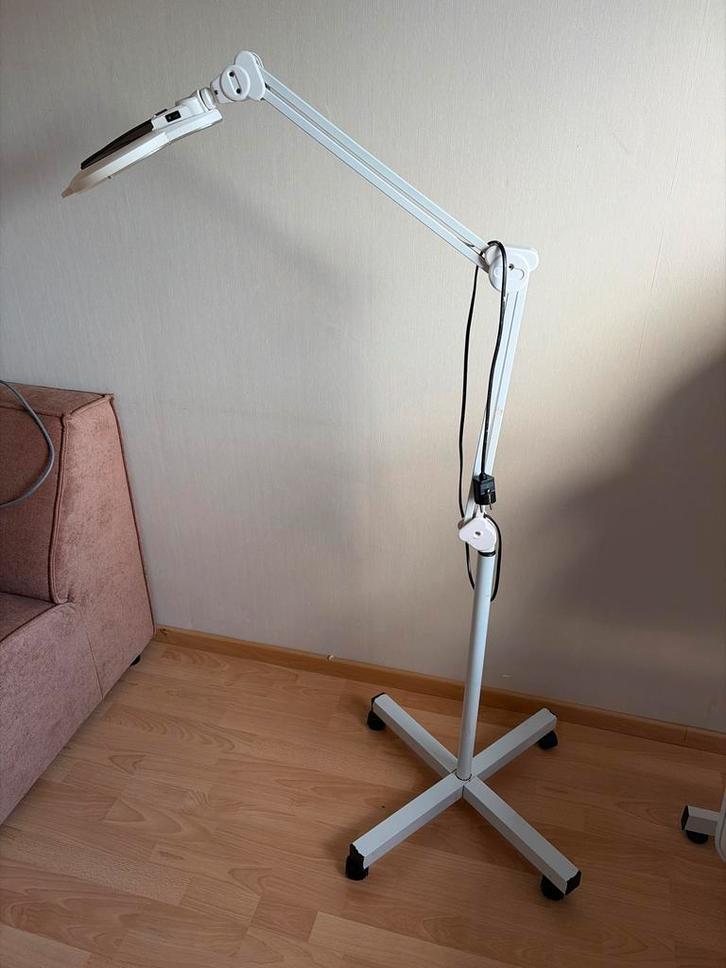 Loeplamp - Ideaal voor precisiewerk!, Huis en Inrichting, Lampen | Vloerlampen, Zo goed als nieuw, 150 tot 200 cm, Metaal, Ophalen