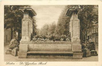 (701-201-017) Leiden De Gijselaar Bank beschikbaar voor biedingen