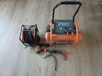 Luchtcompressor met slang en tacker, Doe-het-zelf en Verbouw, Compressors, Ophalen, Gebruikt, 6 tot 10 bar, 200 tot 400 liter/min