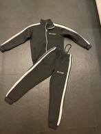 Trainingspak maat 146-152, Kinderen en Baby's, Kinderkleding | Maat 146, Ophalen of Verzenden, Zo goed als nieuw, Jongen of Meisje