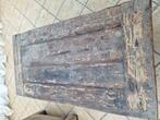 oud en zwaar salontafel, Ophalen of Verzenden