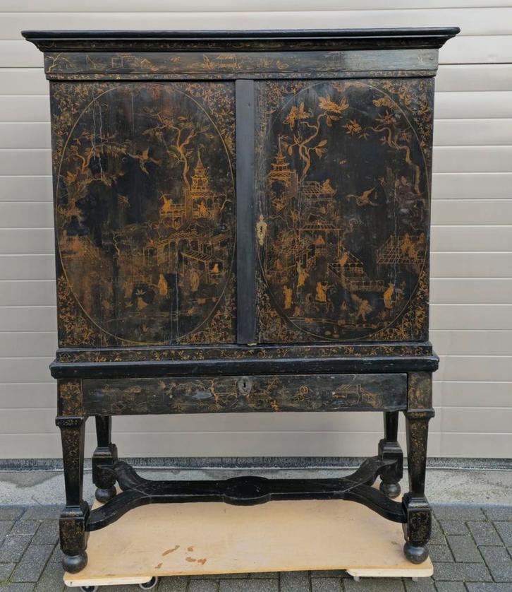 Uniek kruisvoetkabinet, lakkabinet, kabinet 17e eeuw., Antiek en Kunst, Antiek | Meubels | Kasten, Ophalen