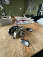 Daiwa linkshandige visreel, Watersport en Boten, Ophalen, Zo goed als nieuw, Molen