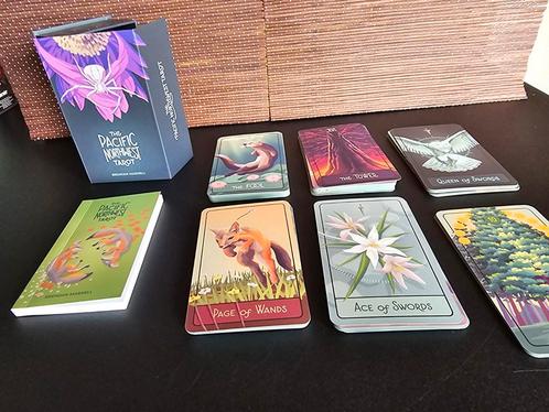 The Pacific Northwest Tarot Kaarten Deck, Boeken, Esoterie en Spiritualiteit, Zo goed als nieuw, Overige typen, Tarot of Kaarten leggen