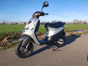 Zip sp 98 motor scooter motorscooter sp98 125 150 180 180cc beschikbaar voor biedingen