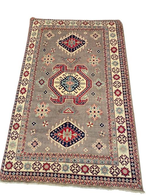 Prachtig handgeknoopt Kazak tapijt 303x204cm € 850, Huis en Inrichting, Stoffering | Tapijten en Kleden, Nieuw, 200 cm of meer