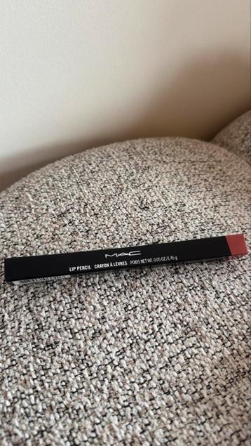 MAC Lip Pencil | Whirl beschikbaar voor biedingen