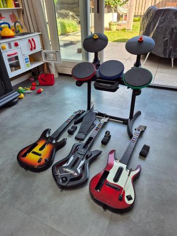Drum en gitaarset Nintendo Wii beschikbaar voor biedingen