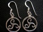 Zilveren 925 zilver oorhangers triskelion / triskele cirkel, Hangers, Verzenden, Nieuw, Zilver